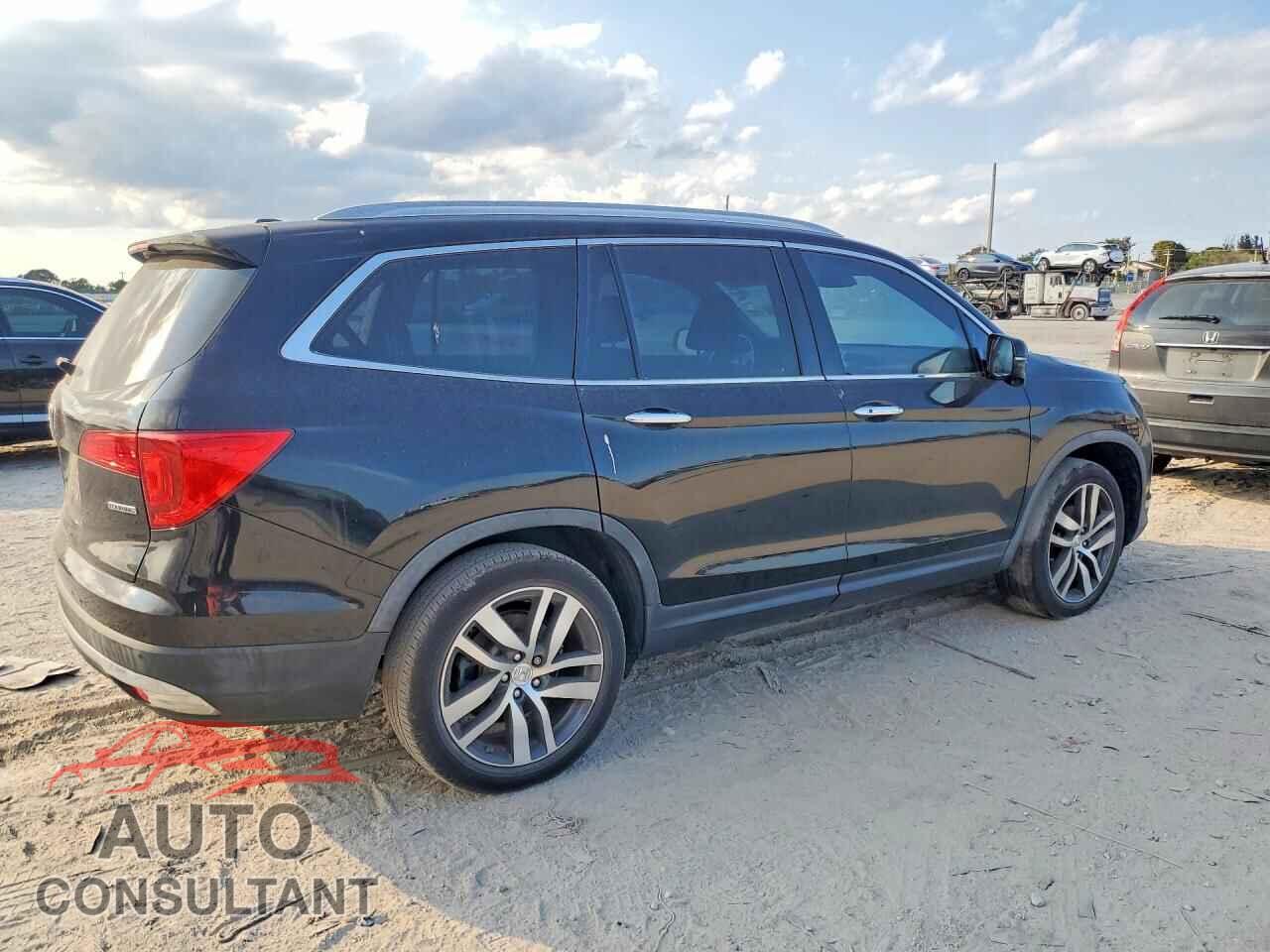 HONDA PILOT 2017 - 5FNYF5H94HB031587