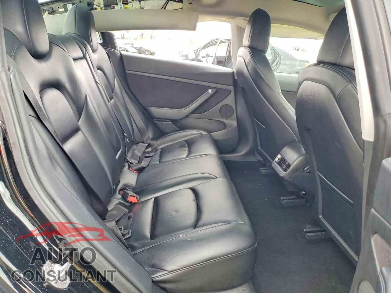 TESLA MODEL 3 2023 - 5YJ3E1EA8PF456622