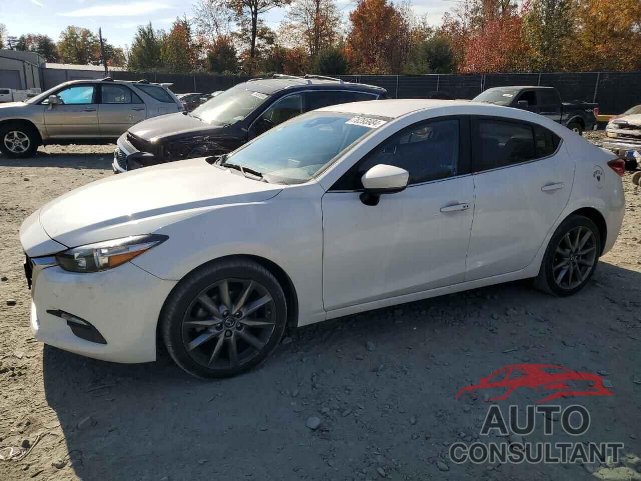 MAZDA 3 2018 - 3MZBN1V32JM197218