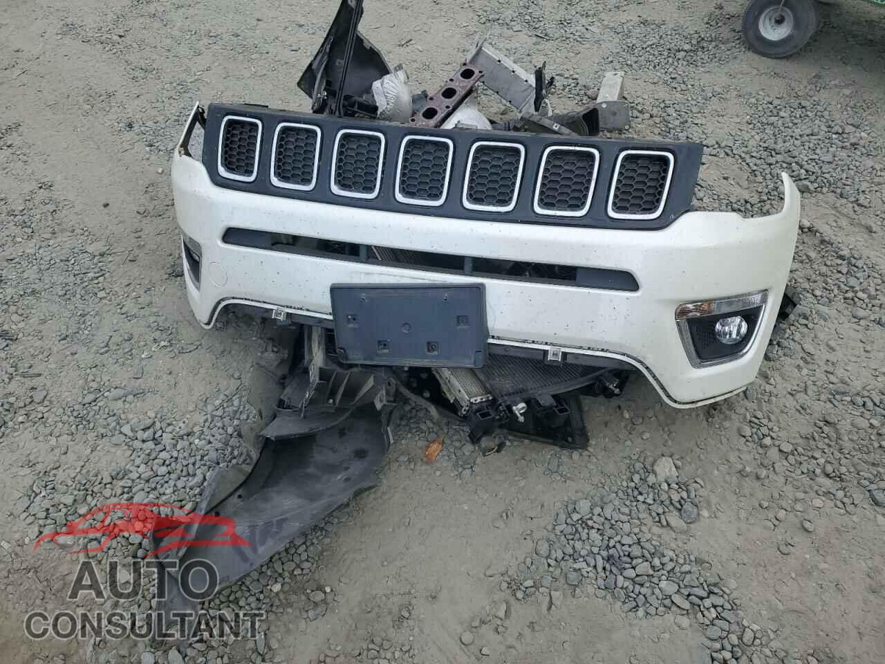 JEEP COMPASS 2017 - 3C4NJDCB4HT689059