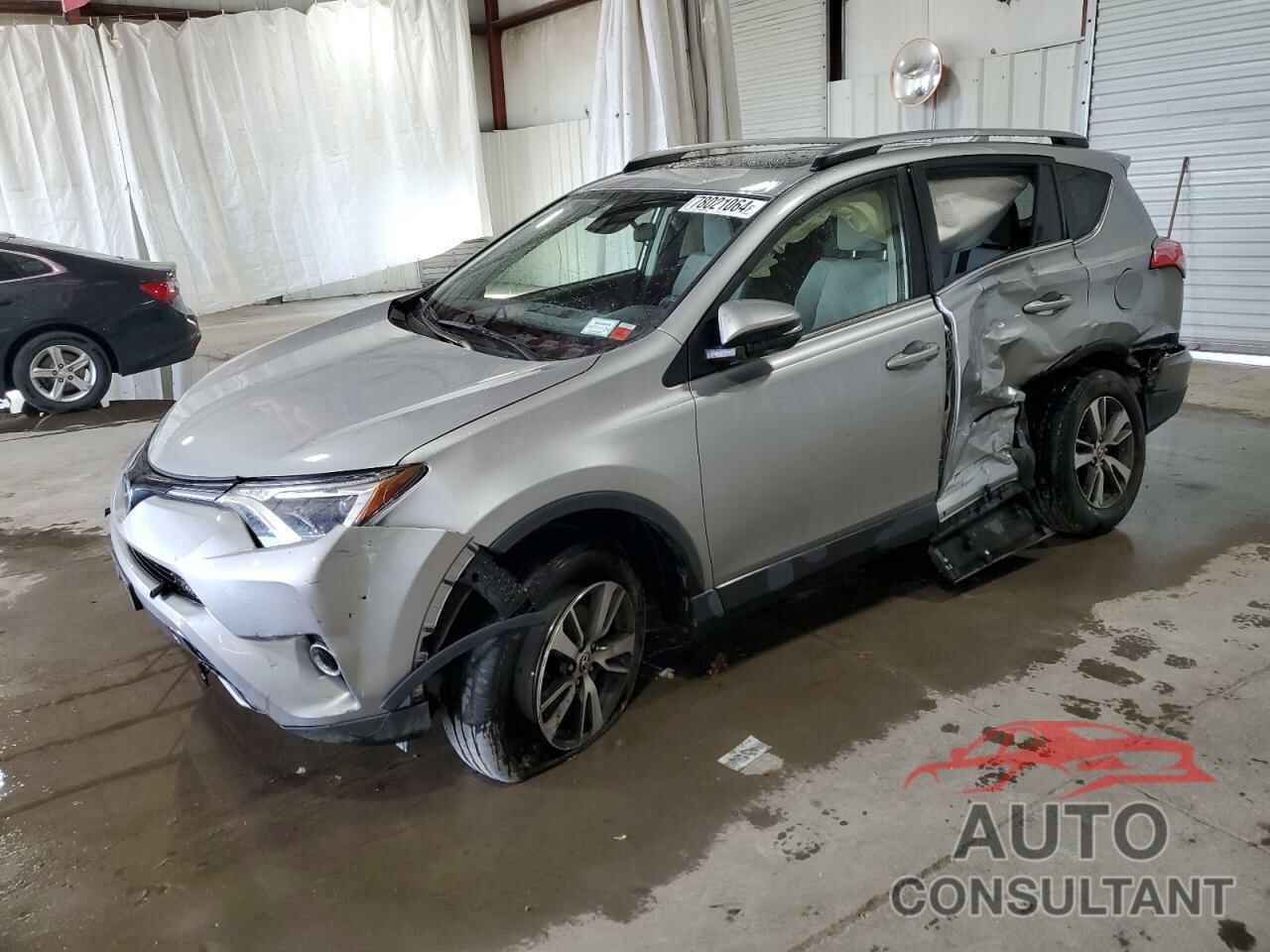 TOYOTA RAV4 2018 - JTMRFREV9JJ215872