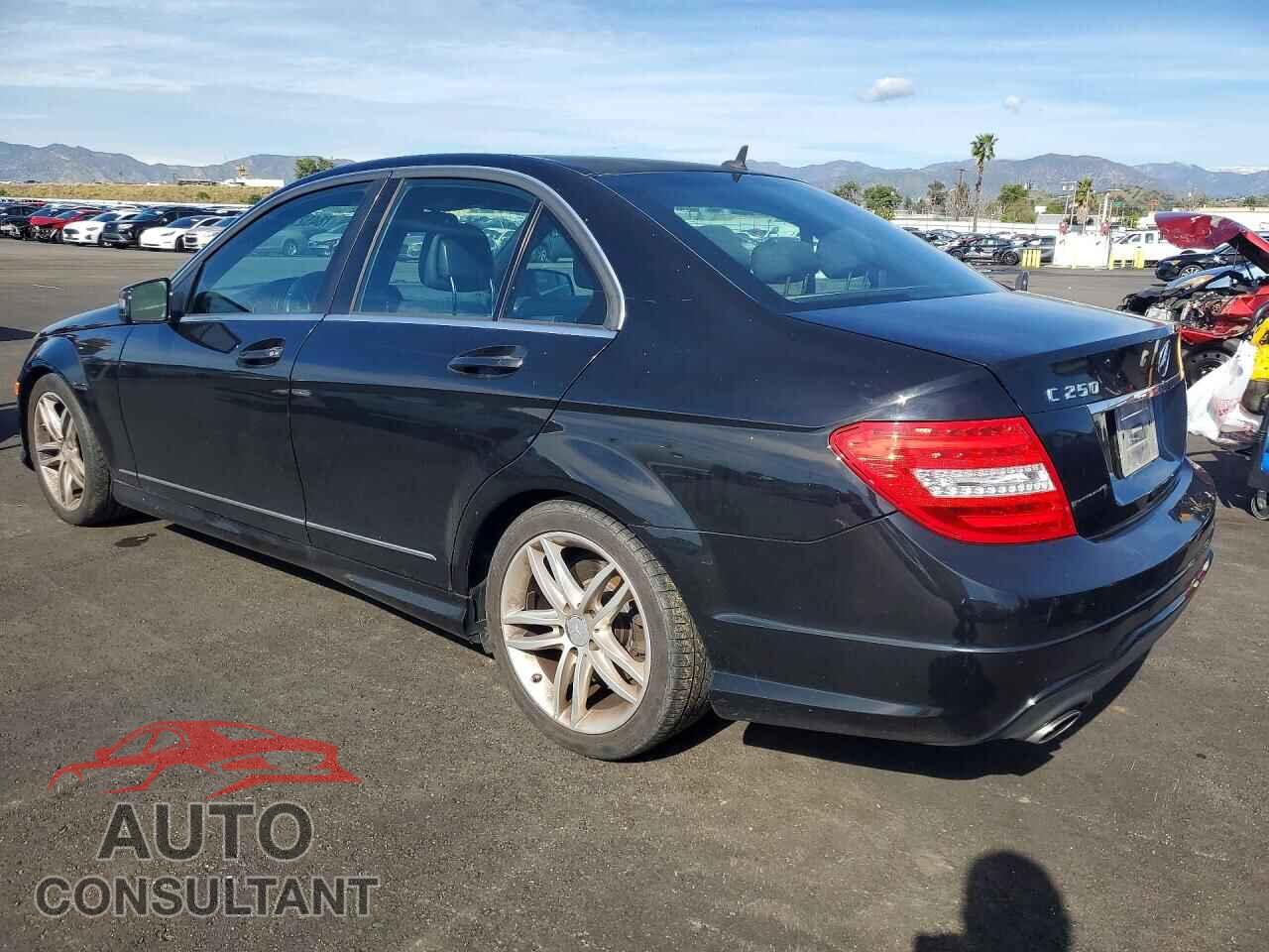 MERCEDES-BENZ C-CLASS 2014 - WDDGF4HB7EA945271