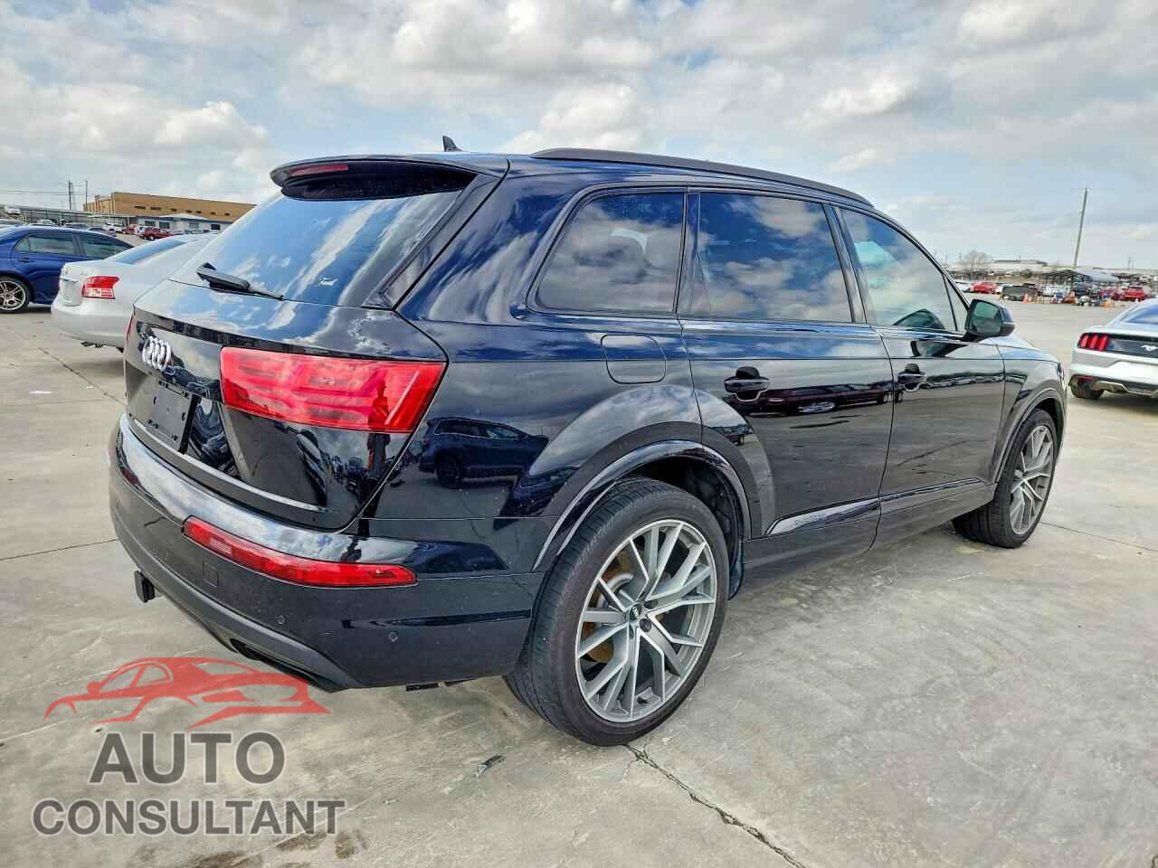 AUDI Q7 2019 - WA1VAAF78KD007779