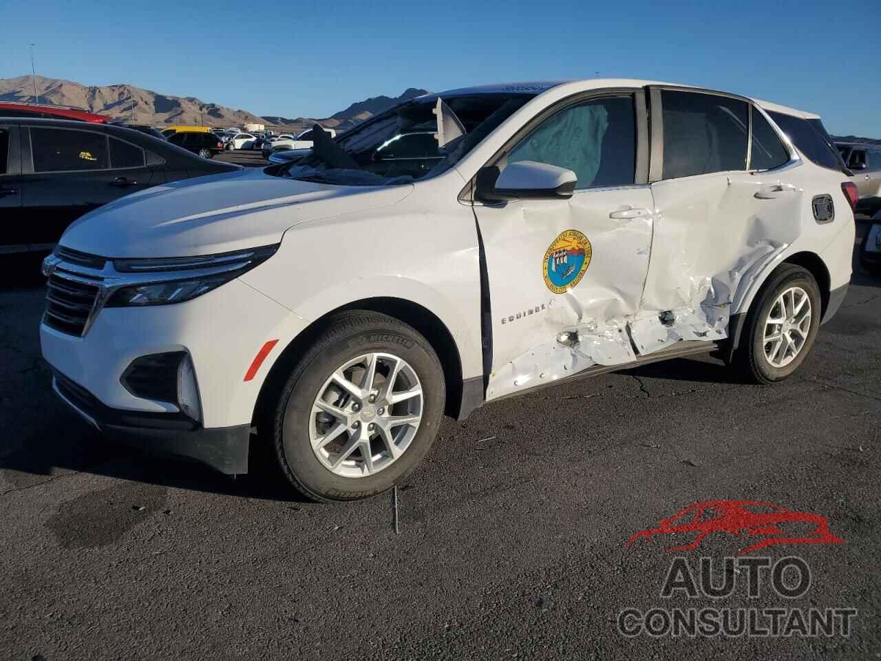 CHEVROLET EQUINOX 2022 - 3GNAXKEV5NL242039