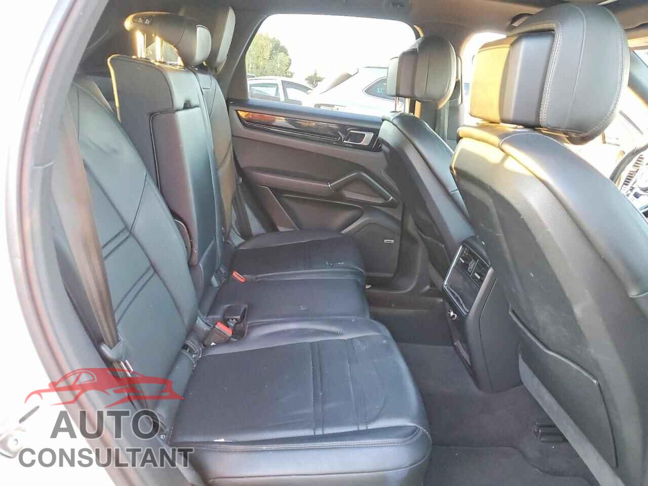 PORSCHE CAYENNE 2019 - WP1AA2AY4KDA14494
