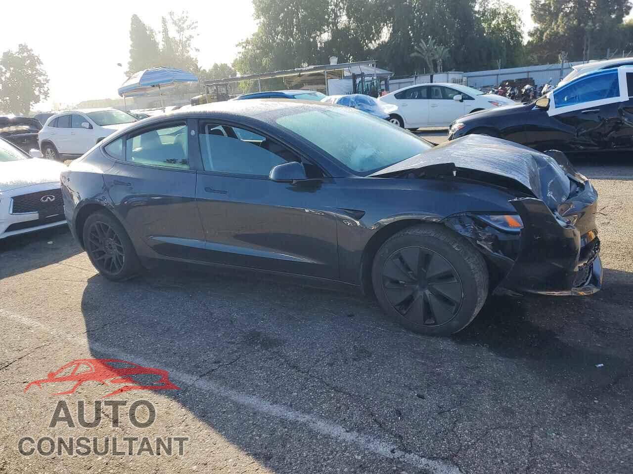 TESLA MODEL 3 2025 - 5YJ3E1EA8SF965232