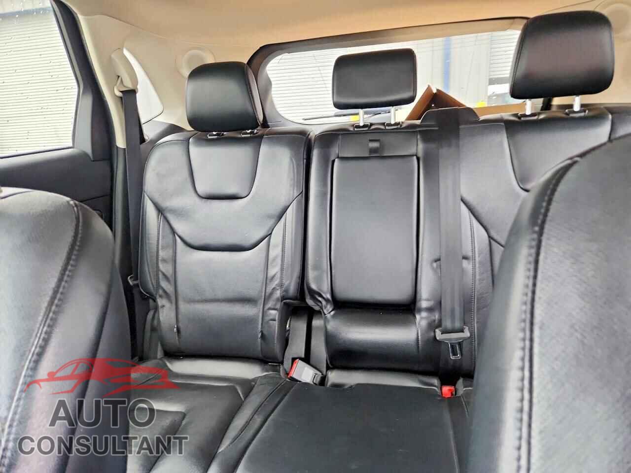 FORD EDGE 2019 - 2FMPK4K9XKBC01865