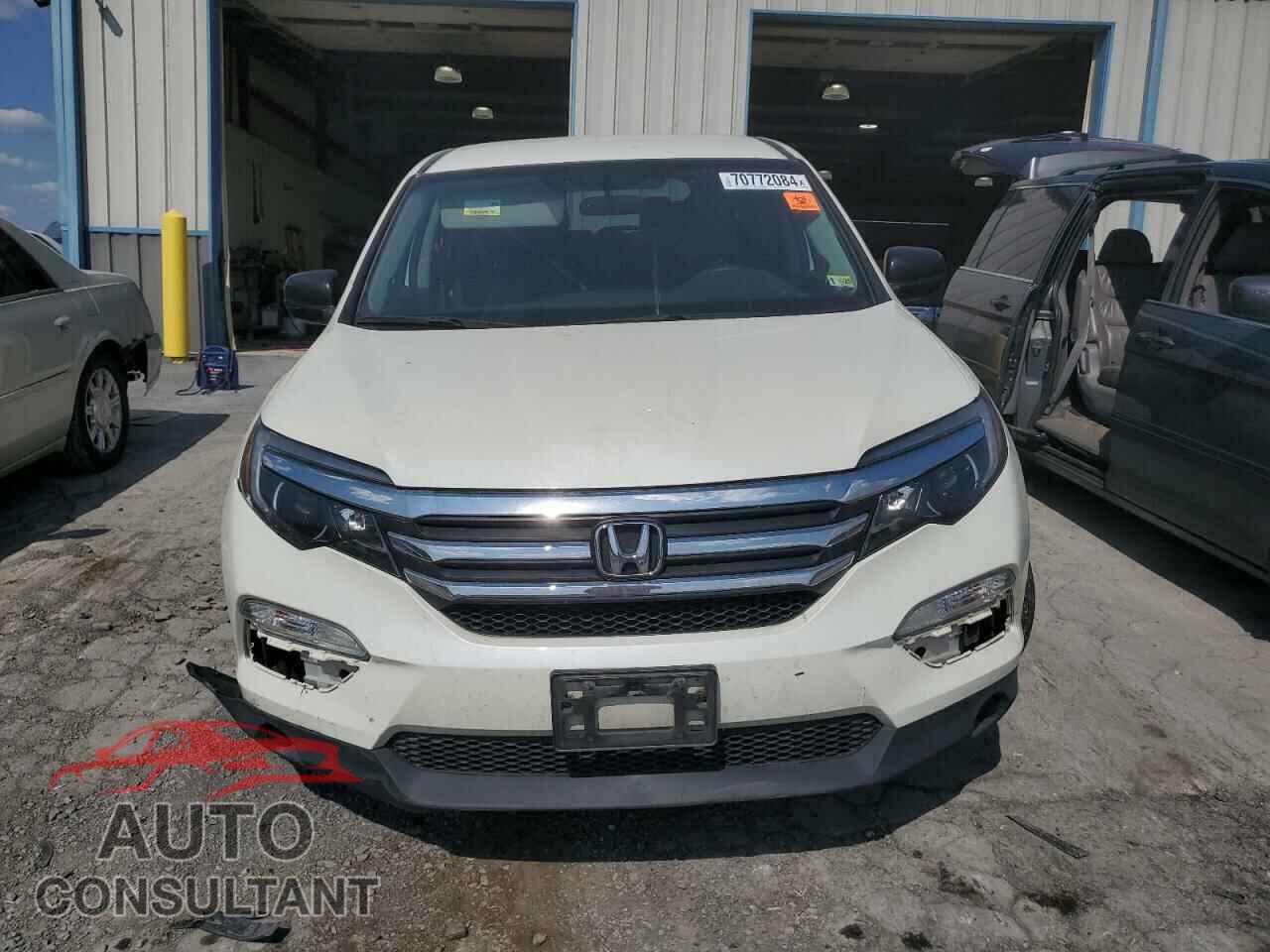 HONDA PILOT 2018 - 5FNYF6H10JB031575