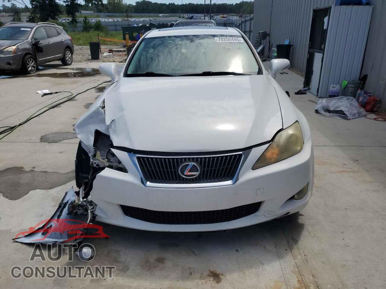 LEXUS IS 2010 - JTHBF5C23A5111744