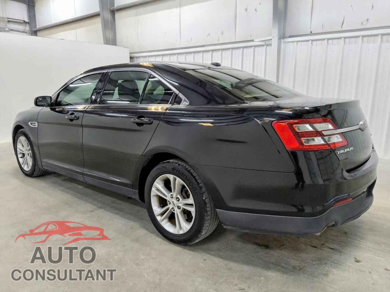 FORD TAURUS 2017 - 1FAHP2D89HG117031