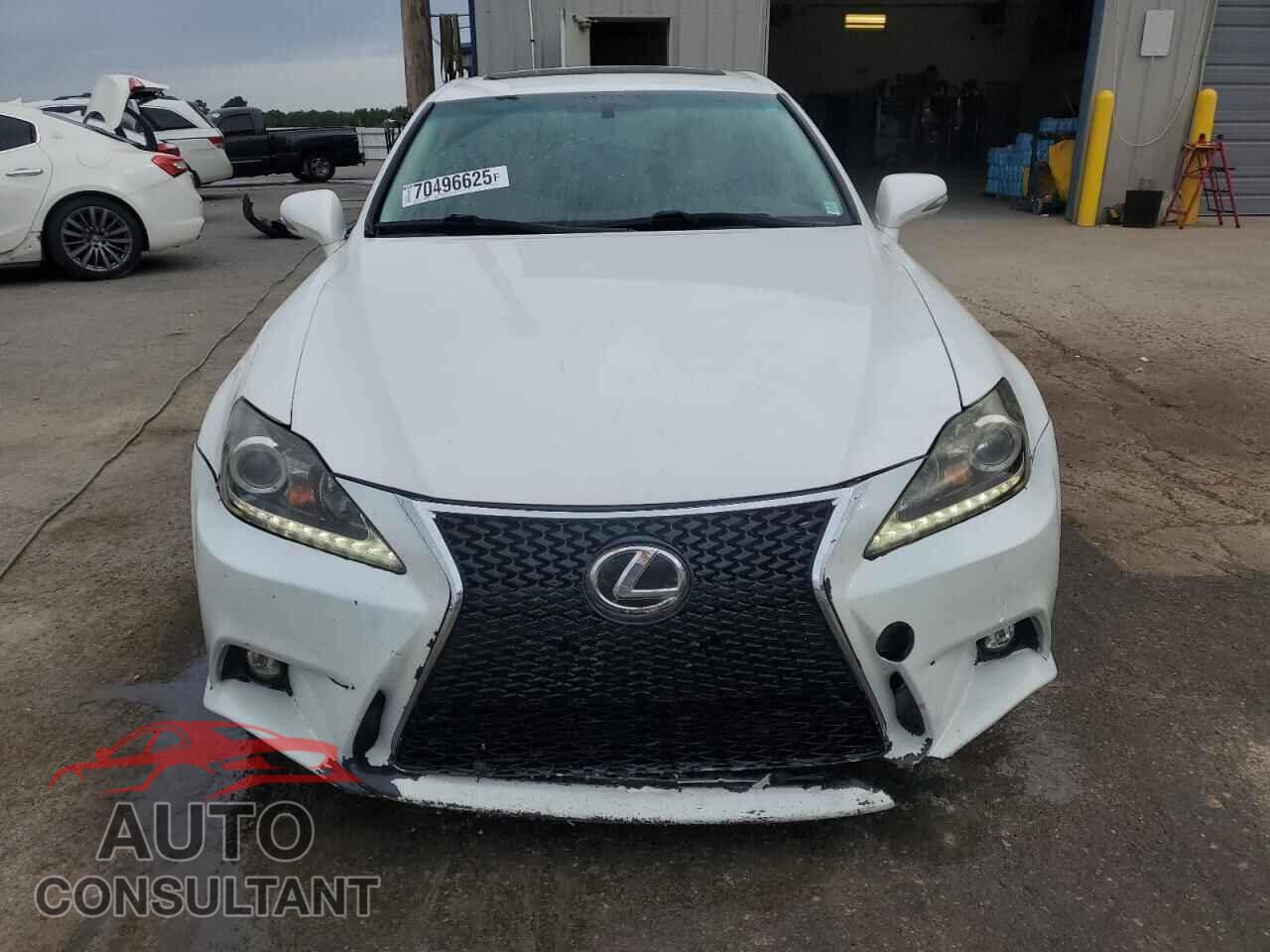 LEXUS IS 2011 - JTHBF5C23B5152568