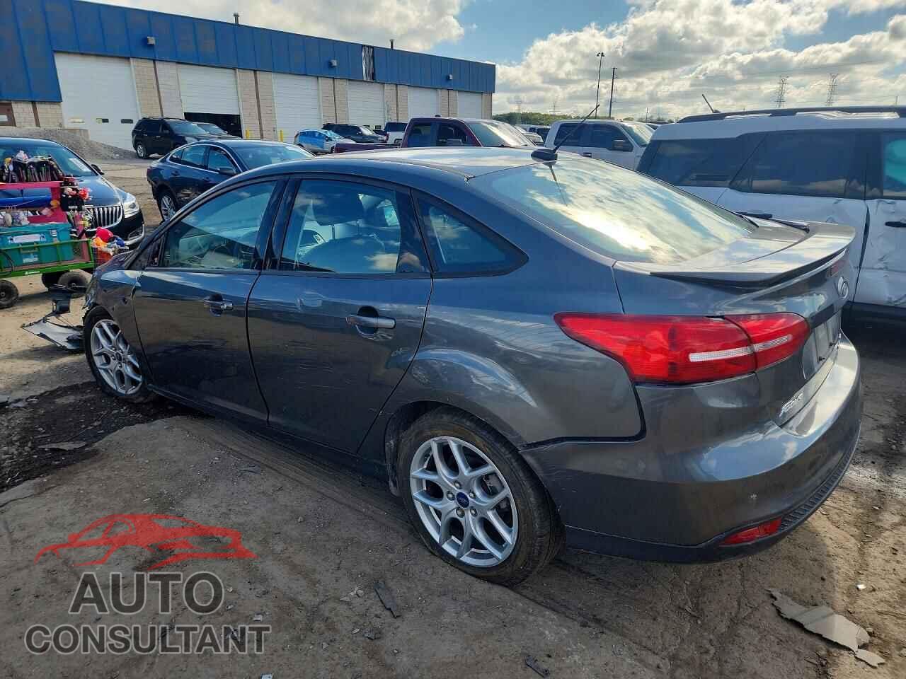 FORD FOCUS 2015 - 1FADP3F21FL230229
