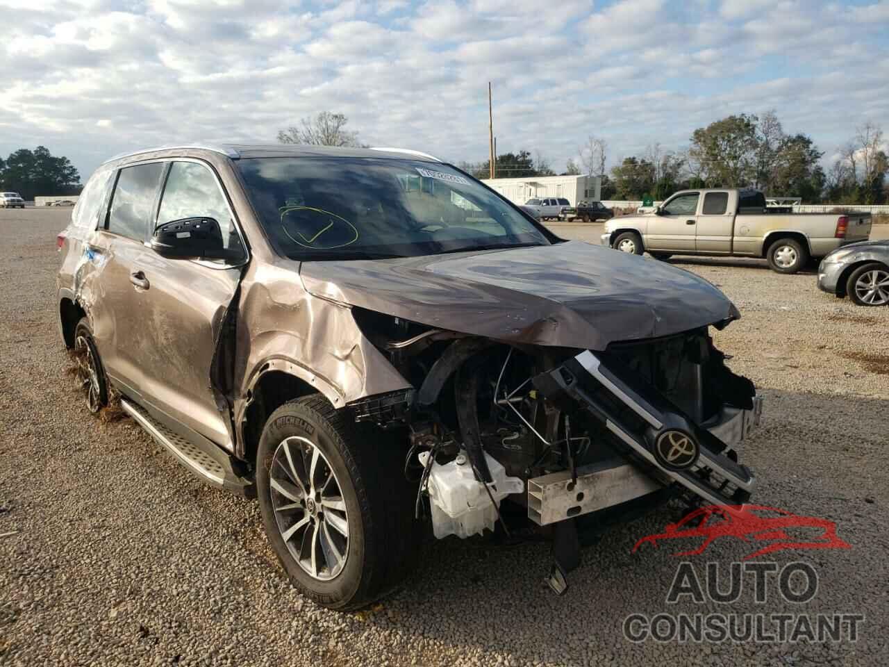 TOYOTA HIGHLANDER 2019 - 5TDKZRFH6KS294908