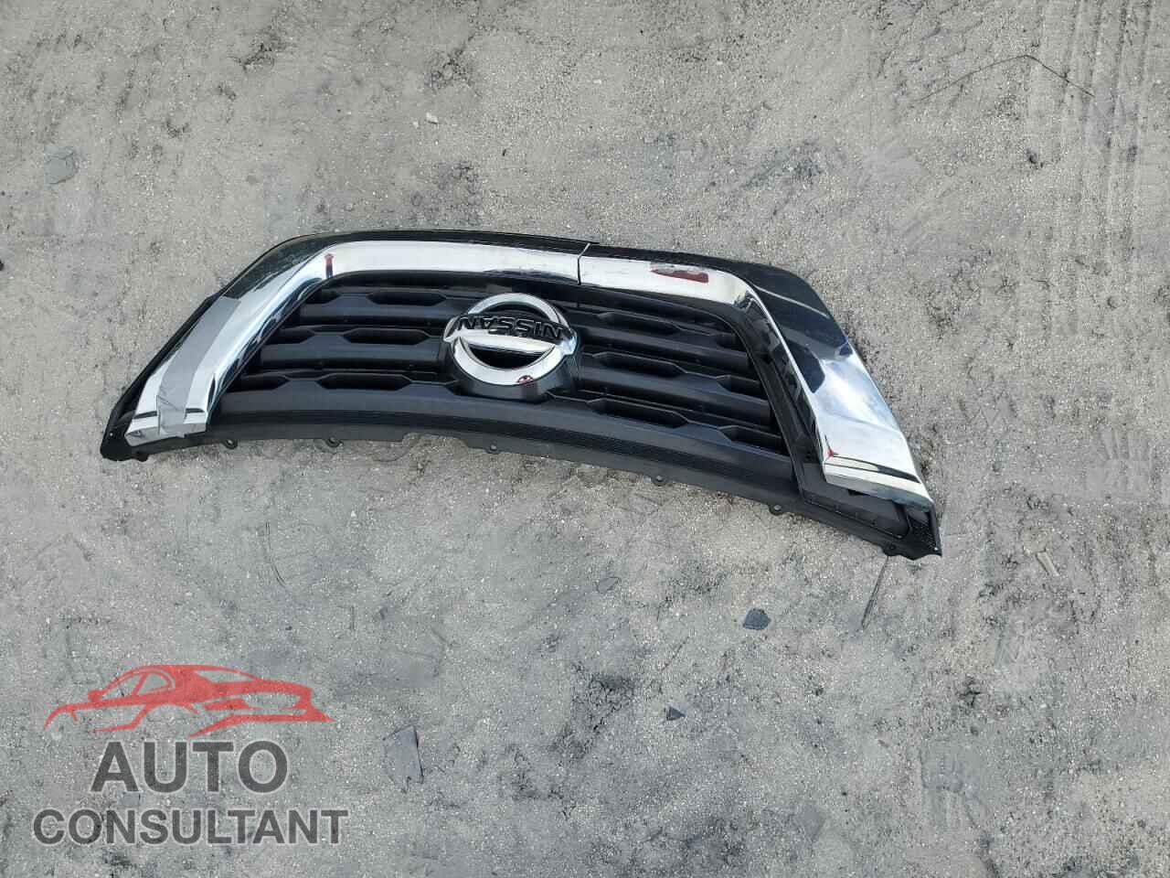 NISSAN PATHFINDER 2019 - 5N1DR2MM6KC619084
