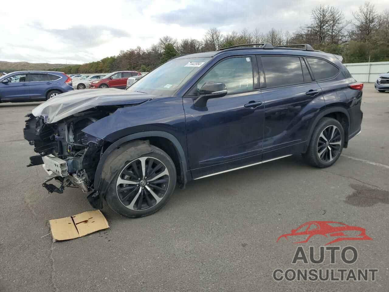 TOYOTA HIGHLANDER 2022 - 5TDLZRBH2NS213563