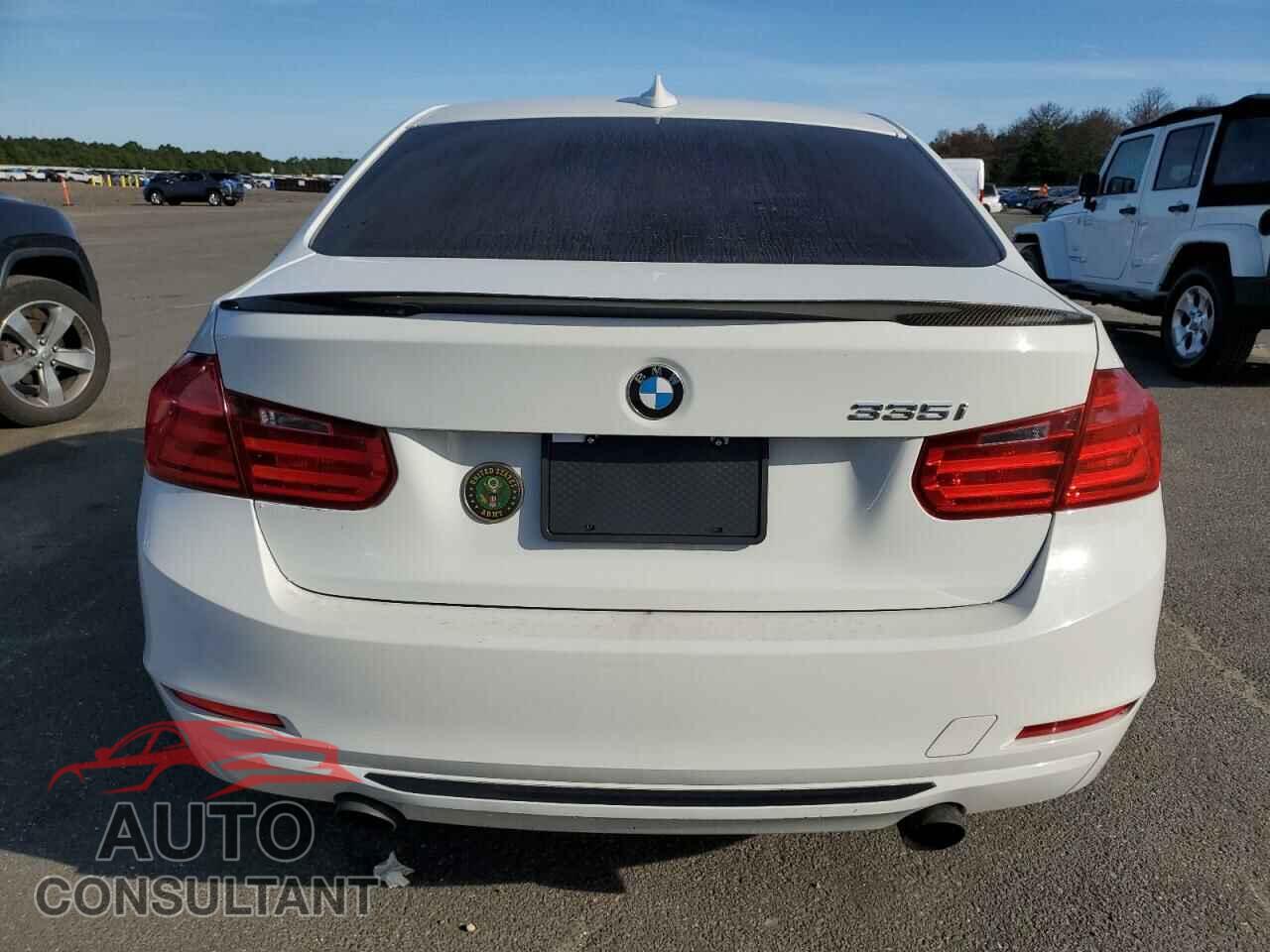 BMW 3 SERIES 2013 - WBA3B9C5XDJ899353