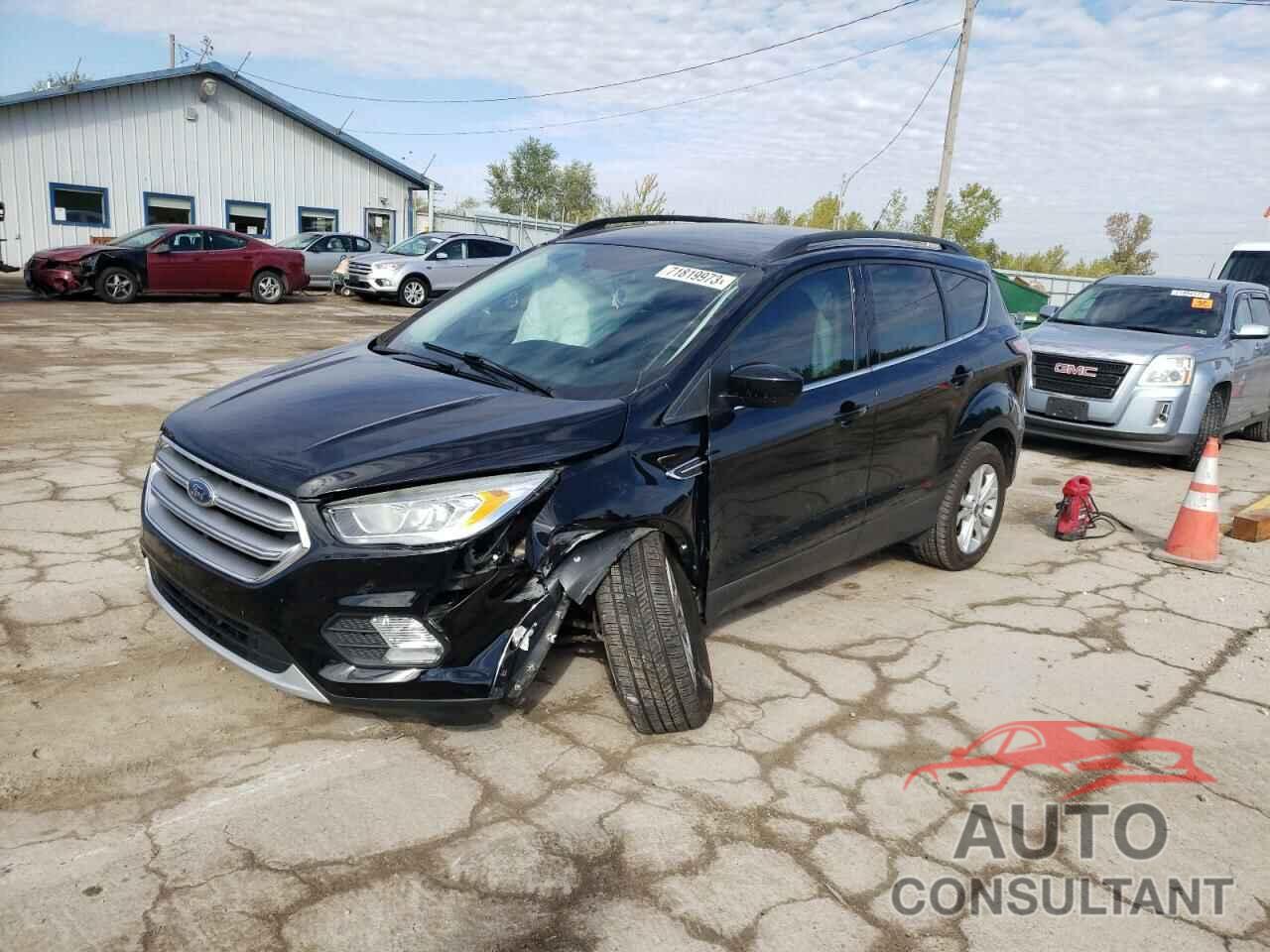 FORD ESCAPE 2017 - 1FMCU0GD5HUD06041