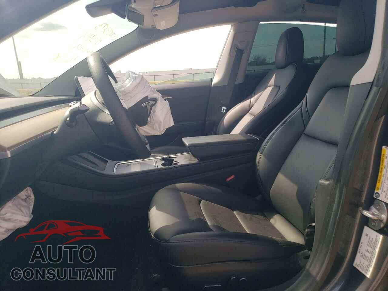 TESLA MODEL 3 2021 - 5YJ3E1EAXMF043614