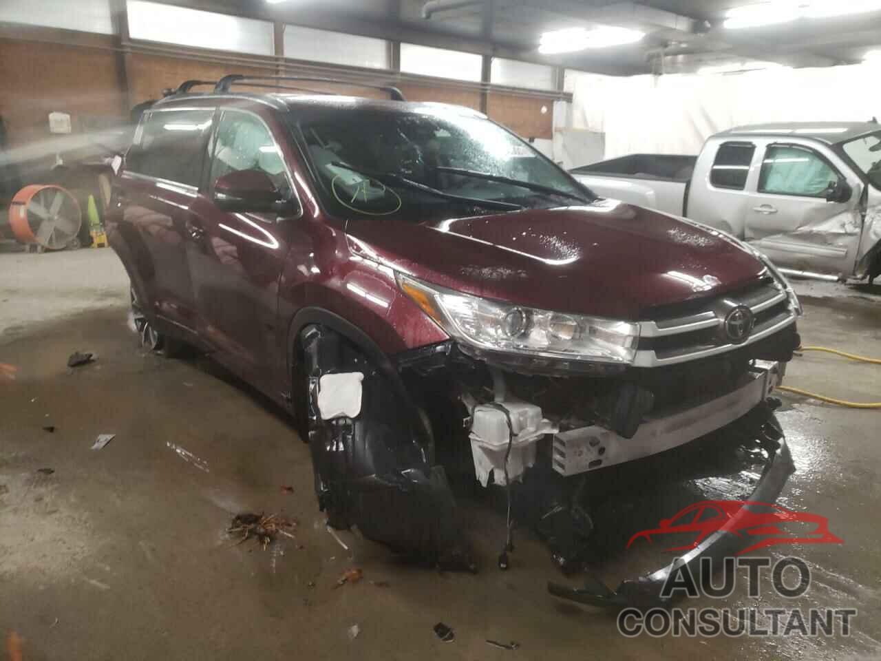 TOYOTA HIGHLANDER 2018 - 5TDJZRFH1JS830660