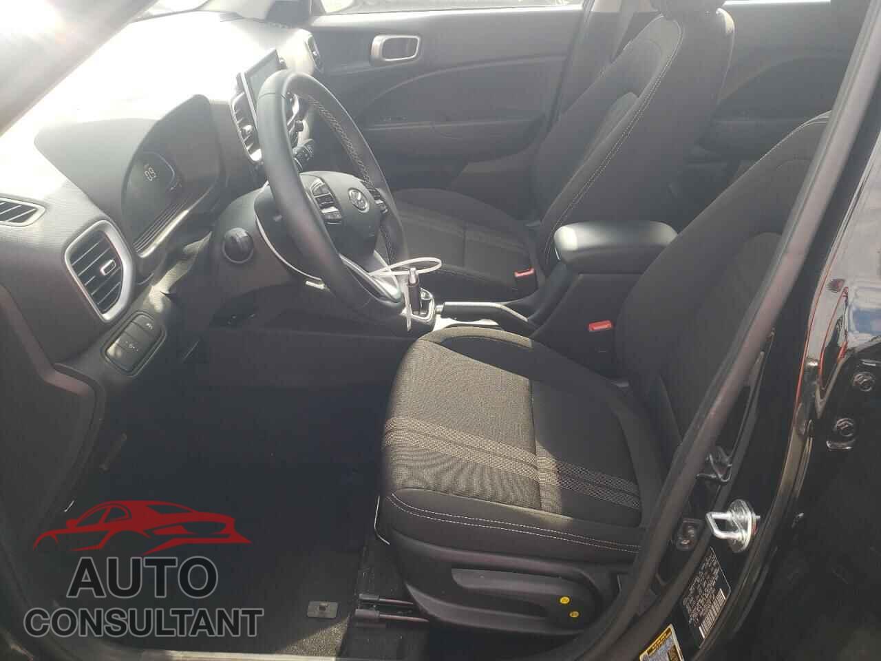 HYUNDAI VENUE 2025 - KMHRC8A3XSU347364
