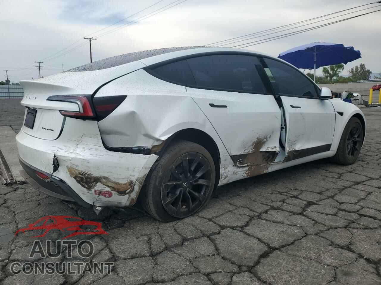 TESLA MODEL 3 2024 - 5YJ3E1EB8RF729148