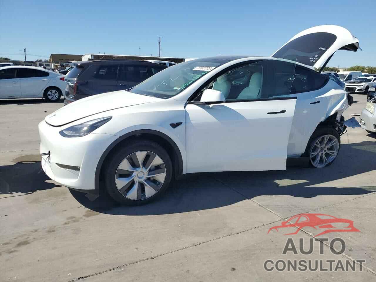 TESLA MODEL Y 2022 - 7SAYGDEE8NF563304