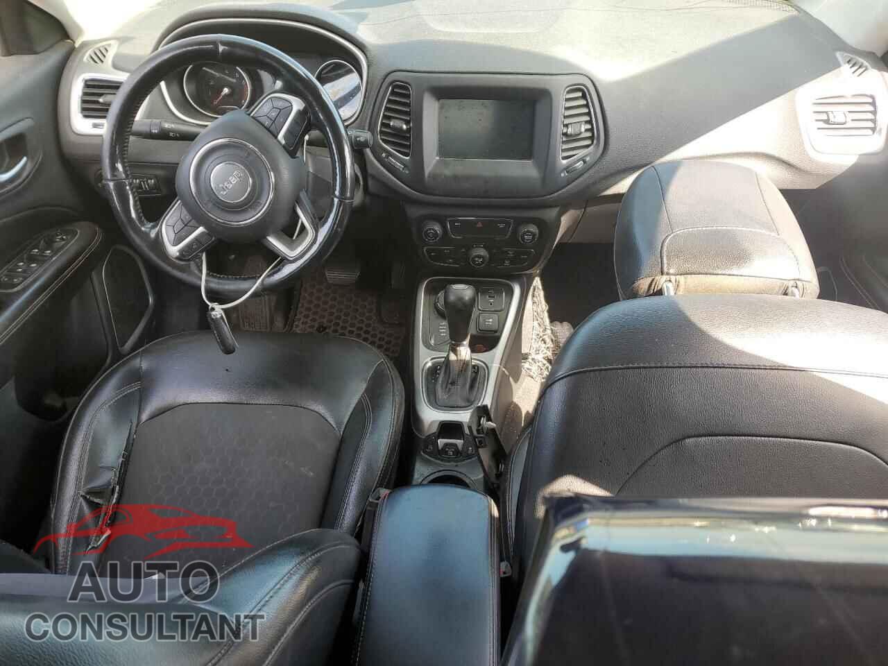 JEEP COMPASS 2018 - 3C4NJDBB4JT284231