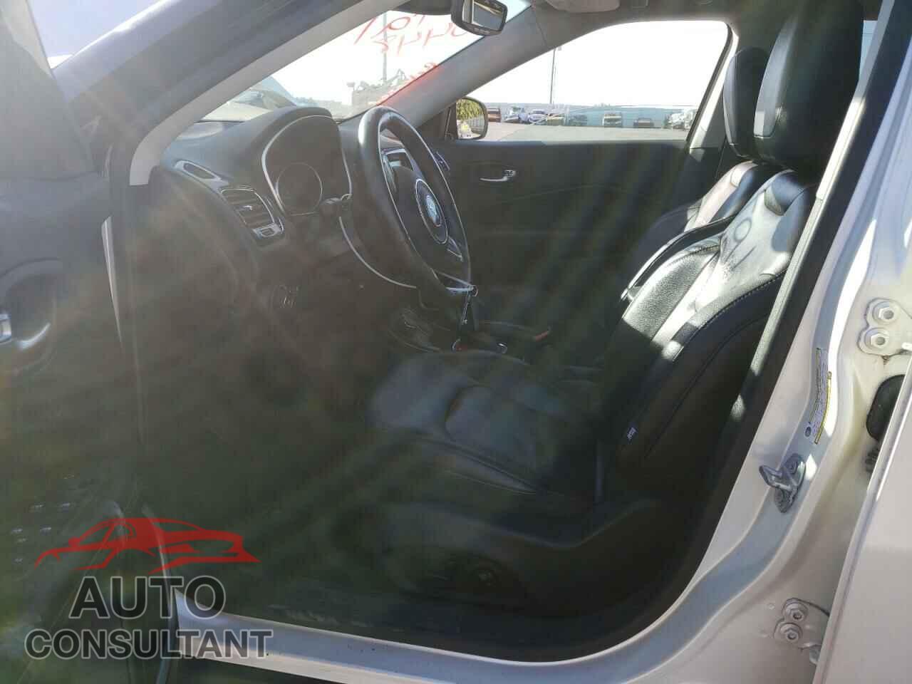JEEP COMPASS 2018 - 3C4NJDCB9JT454310