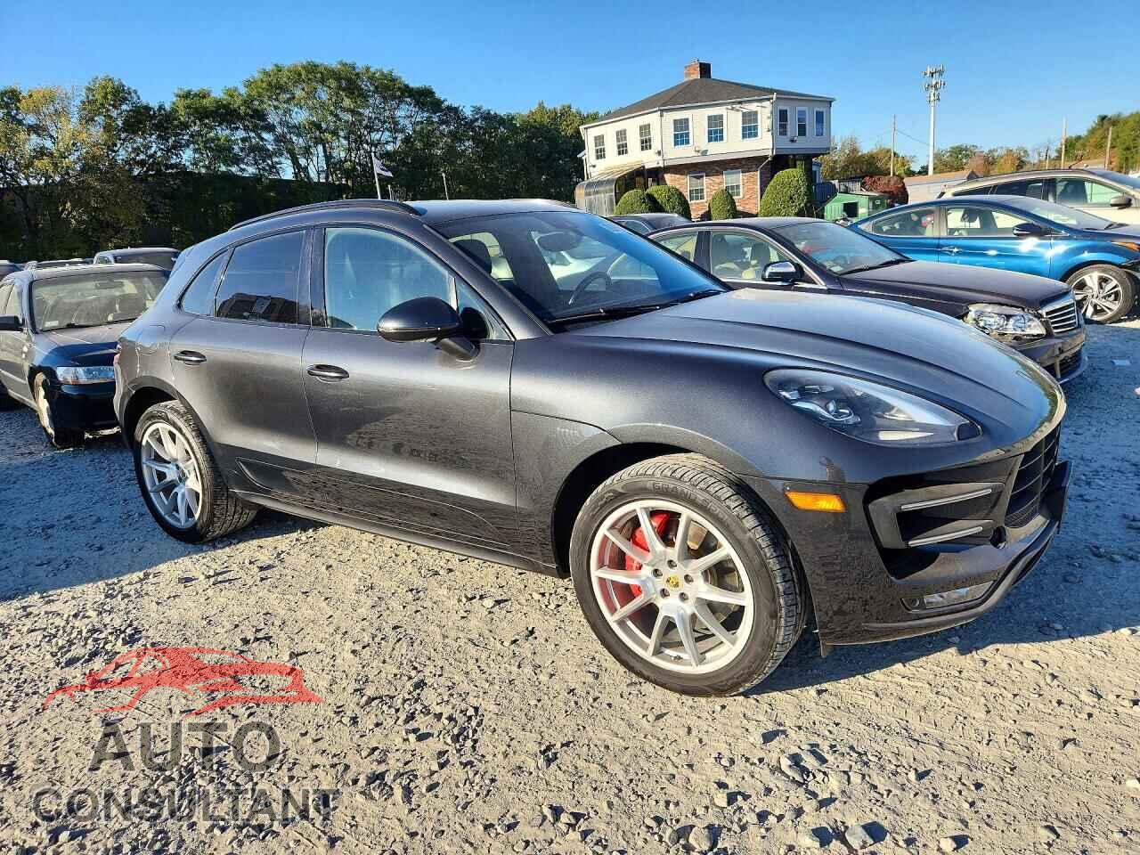 PORSCHE MACAN 2018 - WP1AF2A5XJLB70860