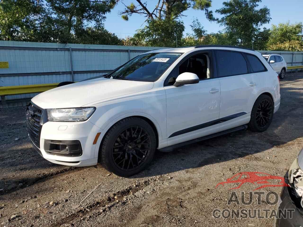 AUDI Q7 2017 - WA1VAAF76HD003917