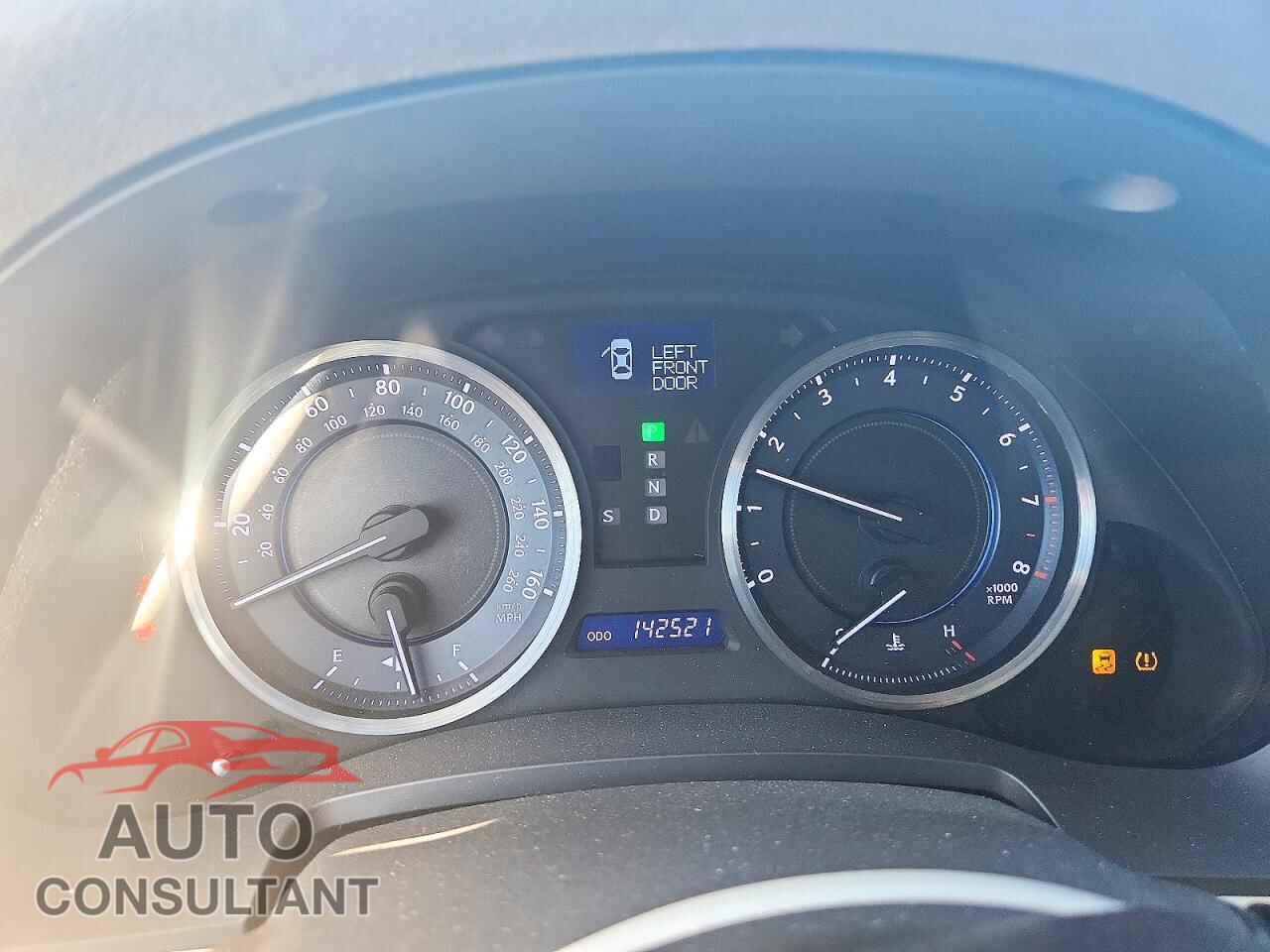 LEXUS IS 2011 - JTHBF5C21B5152990
