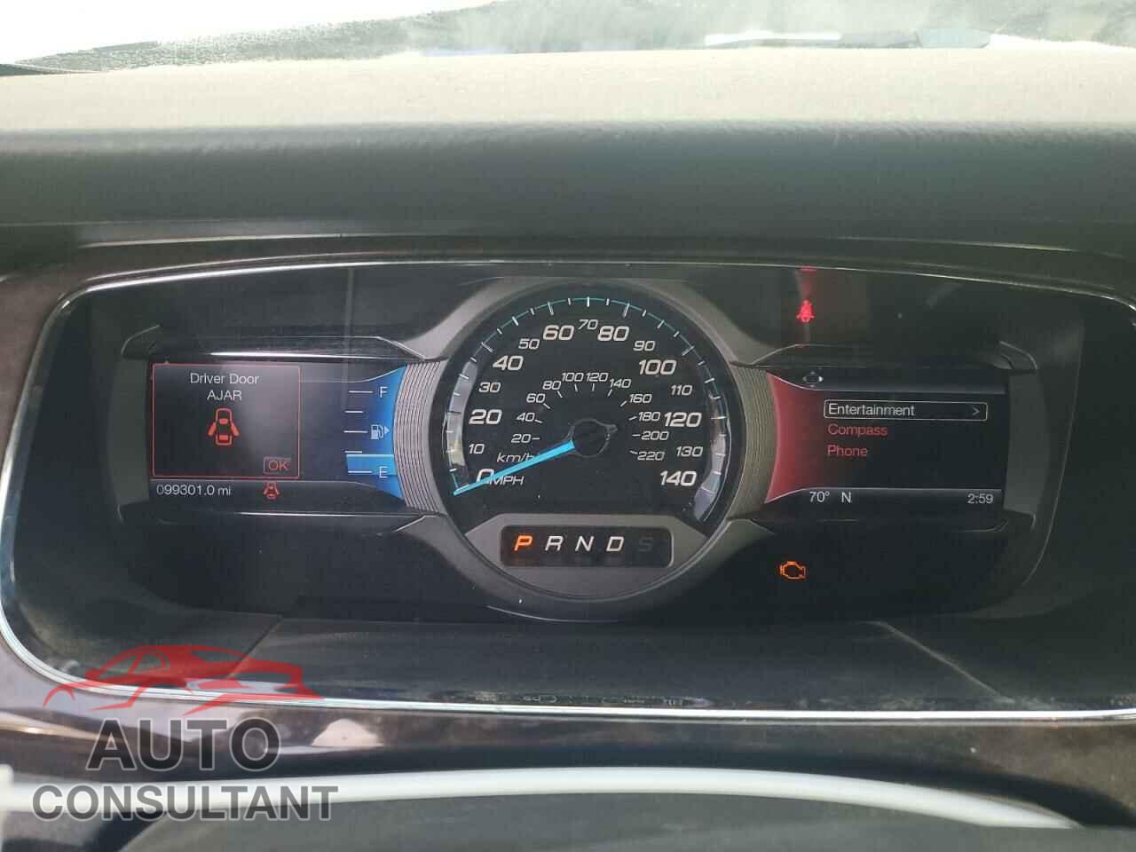 FORD TAURUS 2017 - 1FAHP2F84HG113062