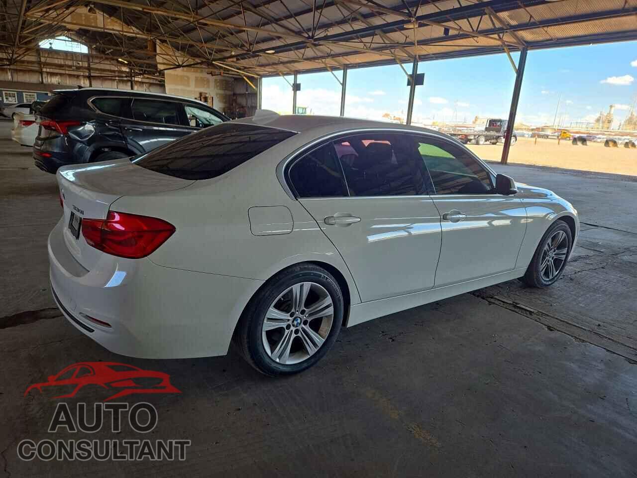 BMW 3 SERIES 2018 - WBA8B9C52JEE80880