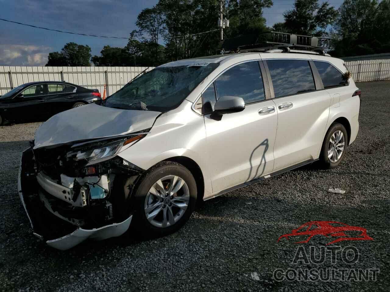 TOYOTA SIENNA 2023 - 5TDZRKEC5PS169885