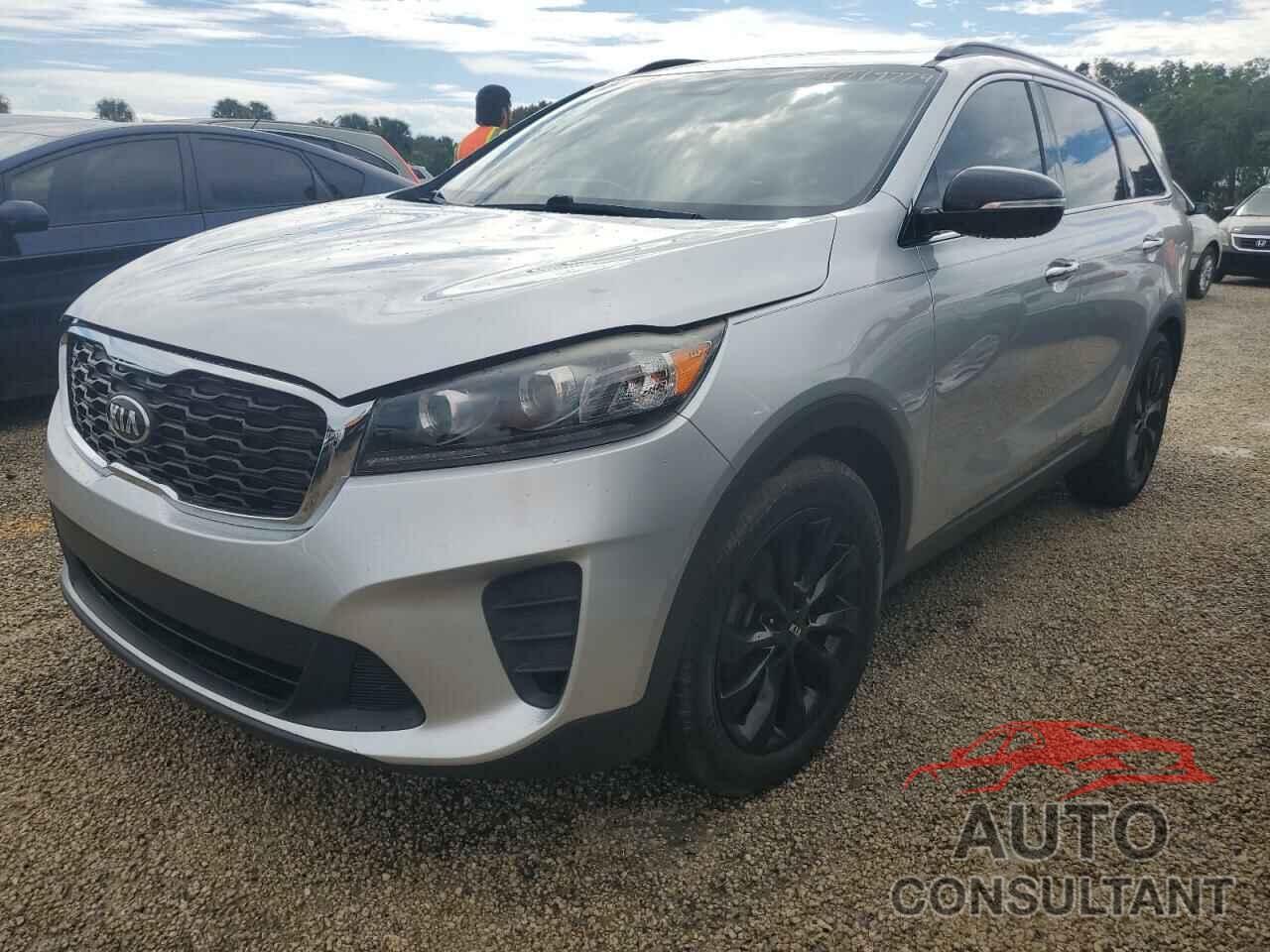 KIA SORENTO 2019 - 5XYPG4A58KG603108