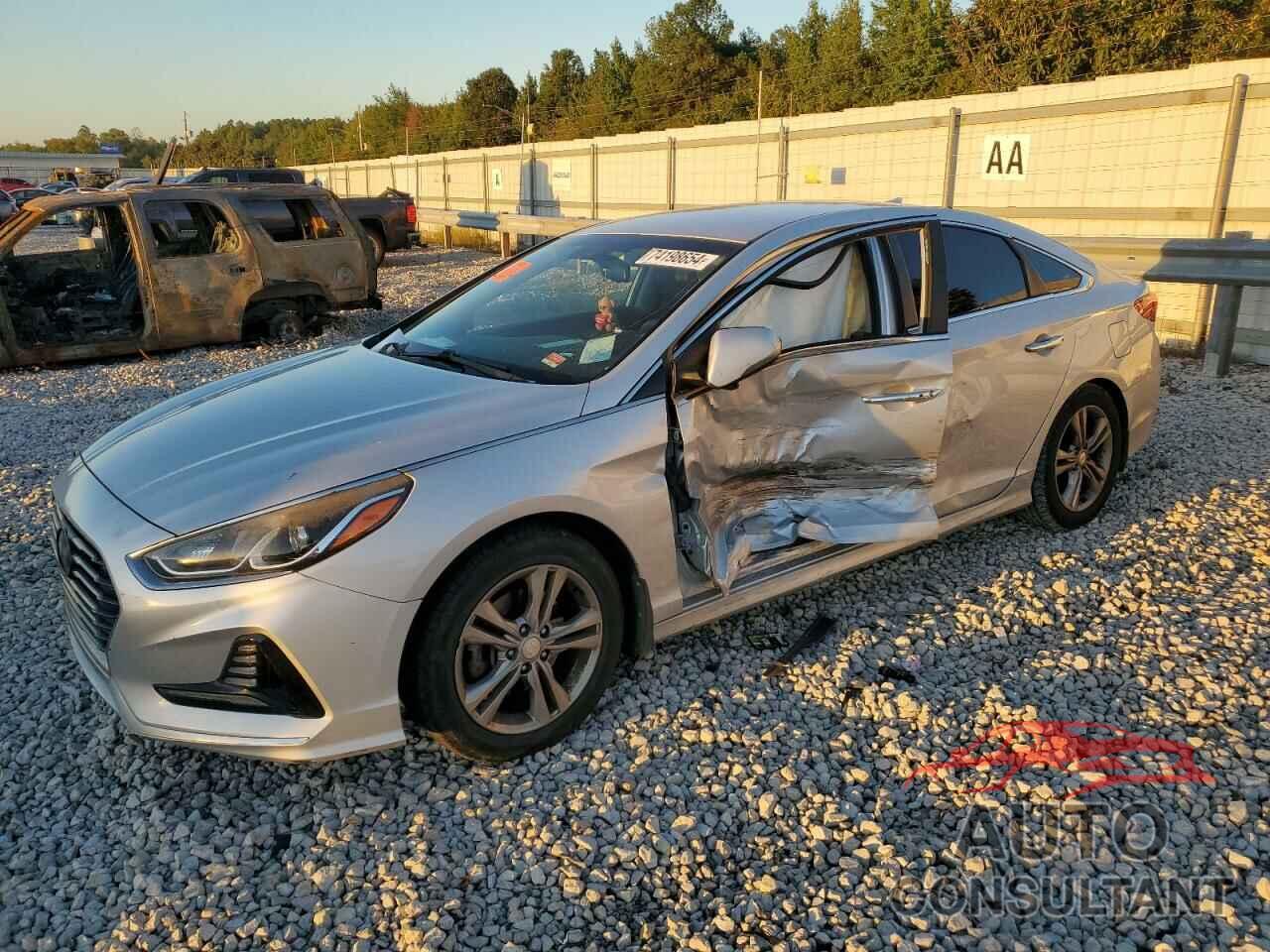 HYUNDAI SONATA 2018 - 5NPE34AF3JH619588