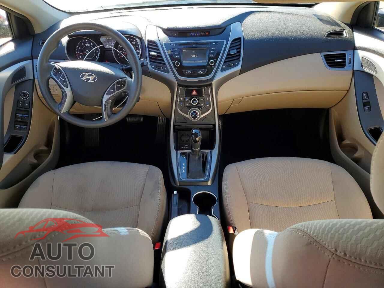 HYUNDAI ELANTRA 2016 - 5NPDH4AE4GH777824