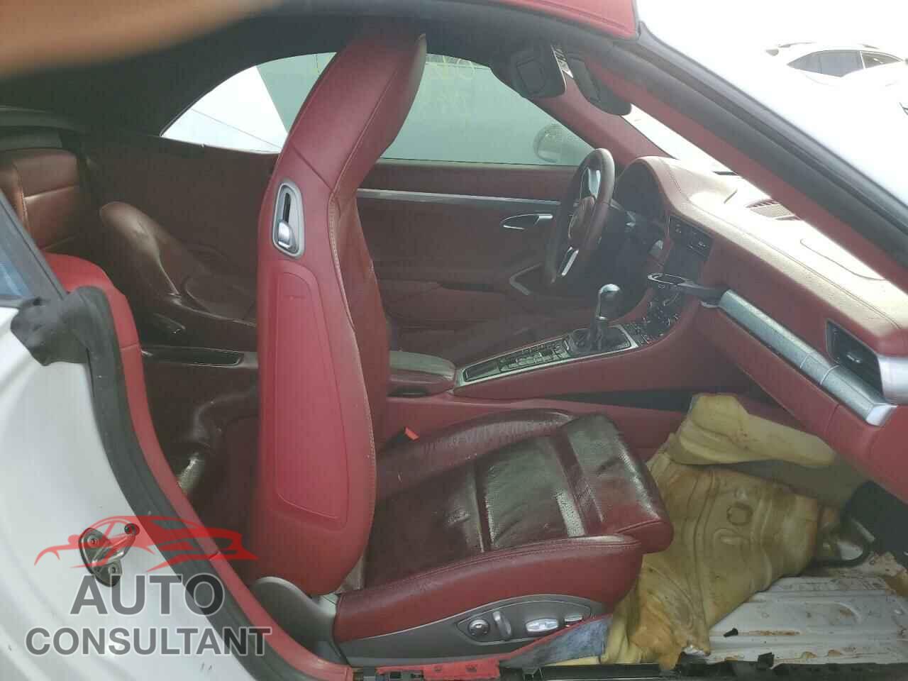 PORSCHE 911 2017 - WP0CA2A92HS141493