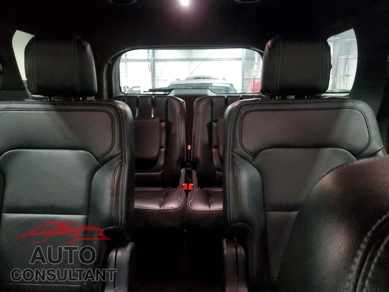 FORD EXPLORER 2018 - 1FM5K8F81JGB31440