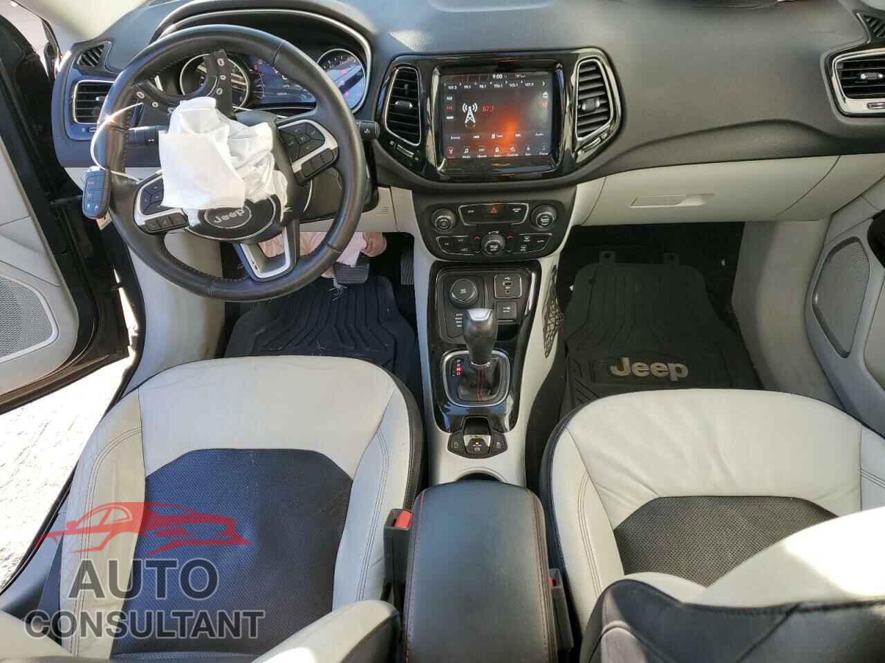 JEEP COMPASS 2017 - 3C4NJDCB9HT597025