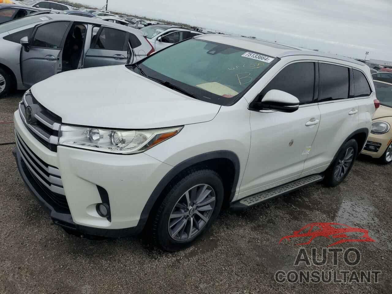 TOYOTA HIGHLANDER 2018 - 5TDKZRFH8JS280104