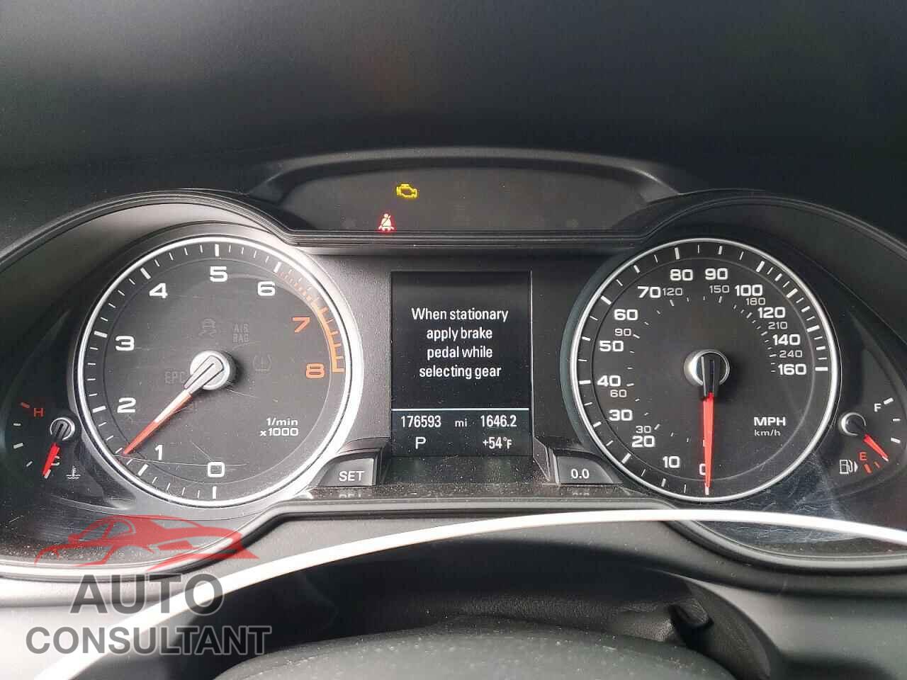 AUDI A4 2013 - WAUBFAFL8DN043988