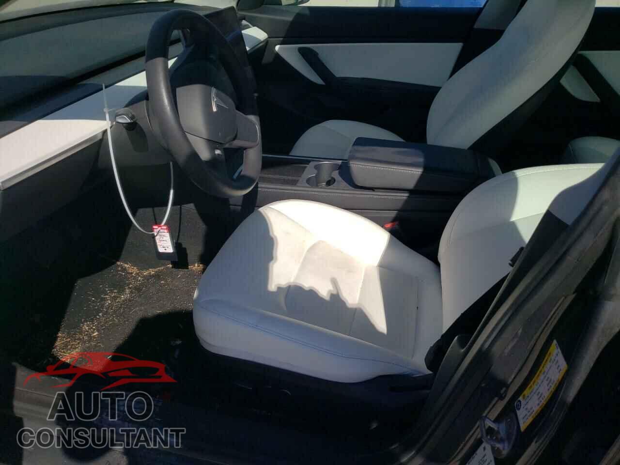 TESLA MODEL 3 2021 - 5YJ3E1EB9MF903060