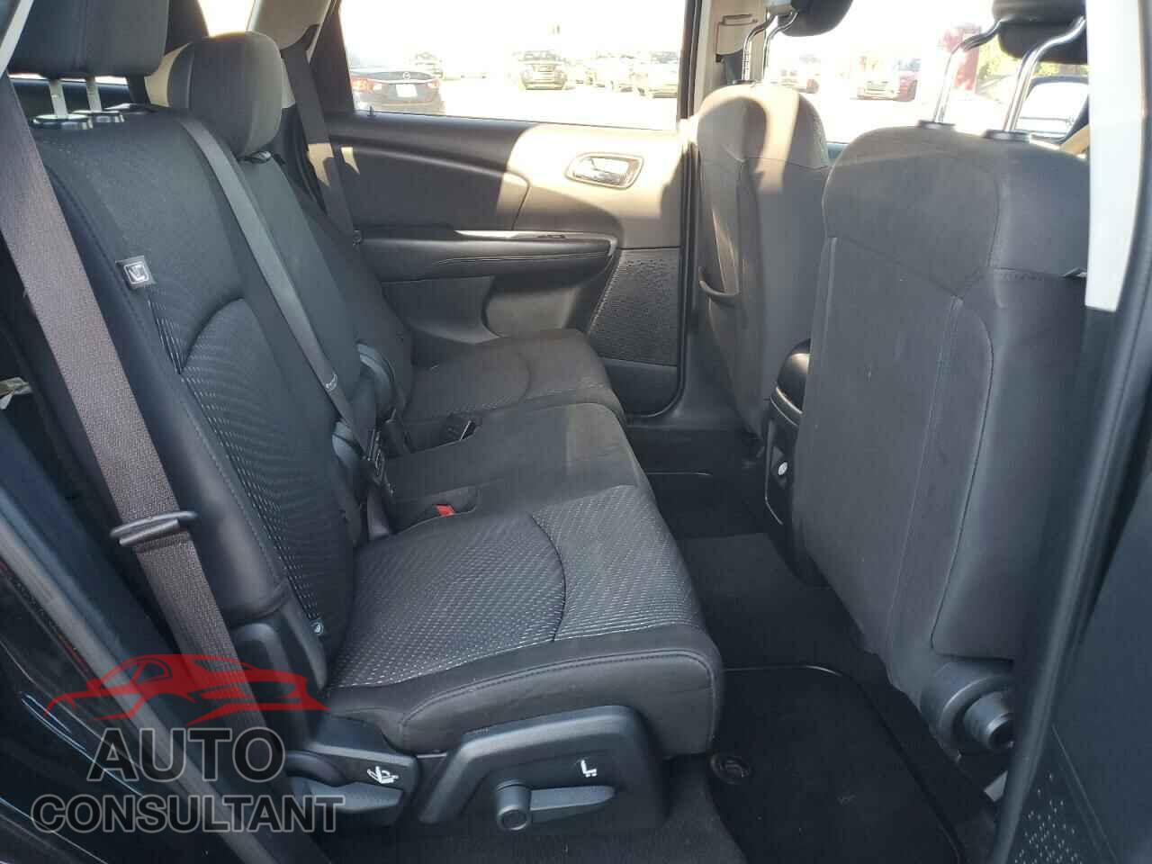 DODGE JOURNEY 2017 - 3C4PDCBB1HT562829