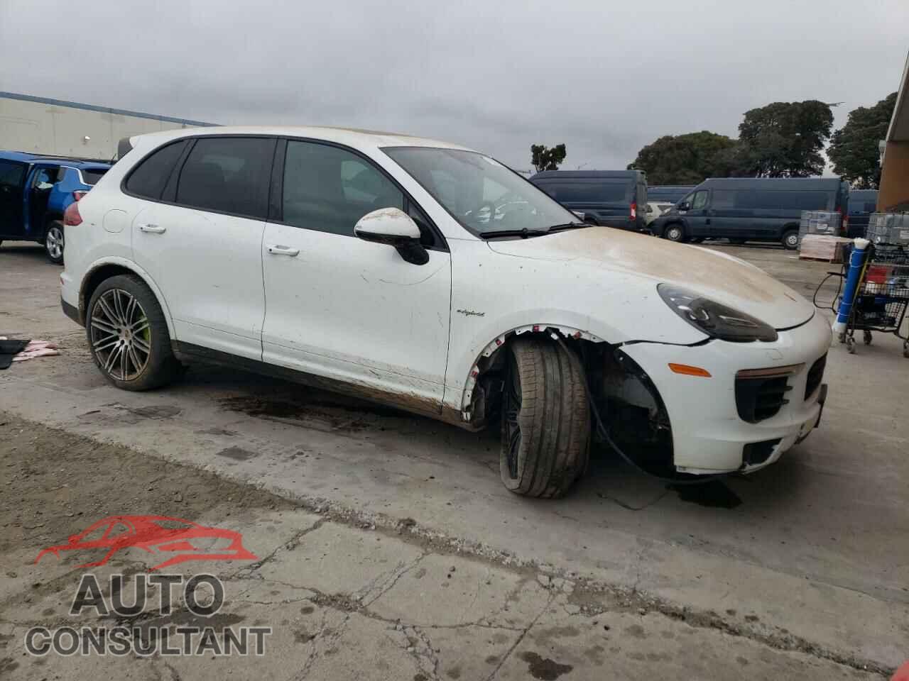 PORSCHE CAYENNE 2017 - WP1AE2A23HLA75401