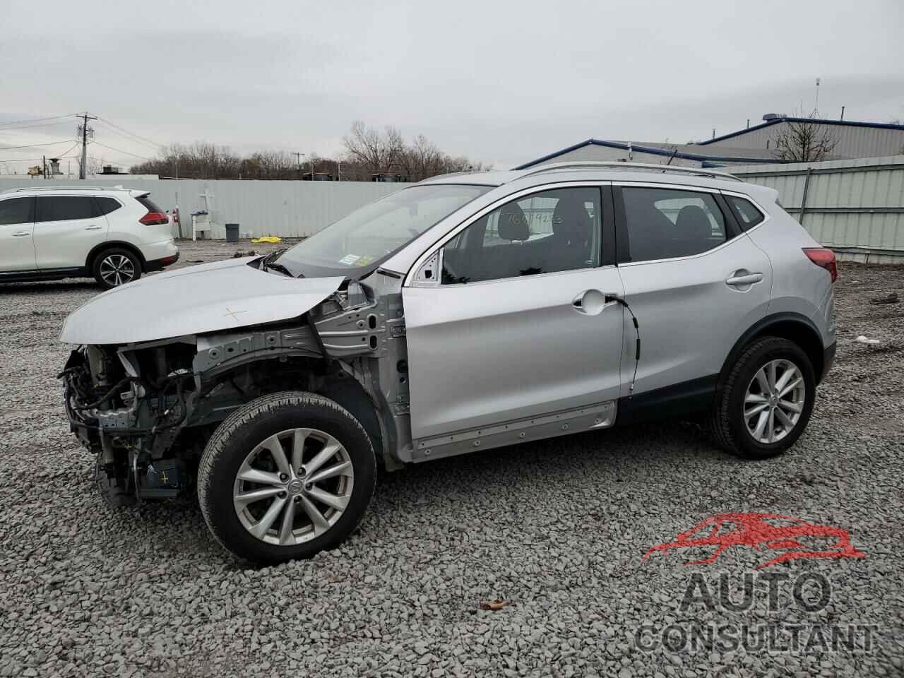 NISSAN ROGUE 2017 - JN1BJ1CR7HW143125