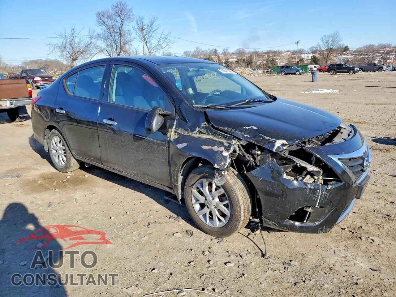 NISSAN VERSA 2017 - 3N1CN7AP7HL804624