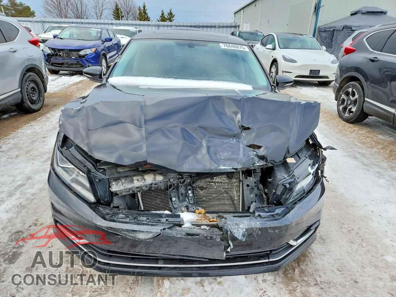 VOLKSWAGEN PASSAT 2016 - 1VWCS7A34GC003708