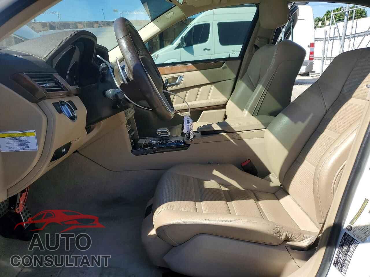 MERCEDES-BENZ E 2012 - WDDHF7EB7CA535190