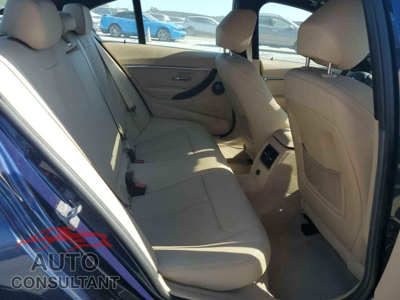 BMW 3 SERIES 2016 - WBA8E9G50GNU29692